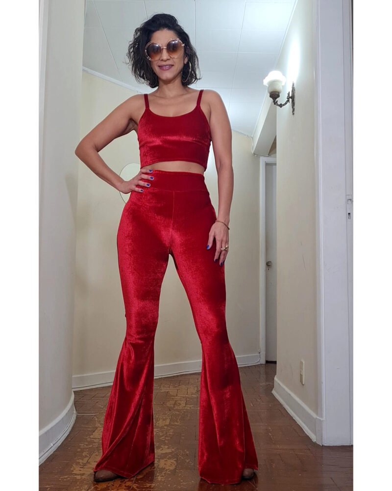 CALÇA JANIS JOPLIN VELUDO VERMELHO - boca de sino