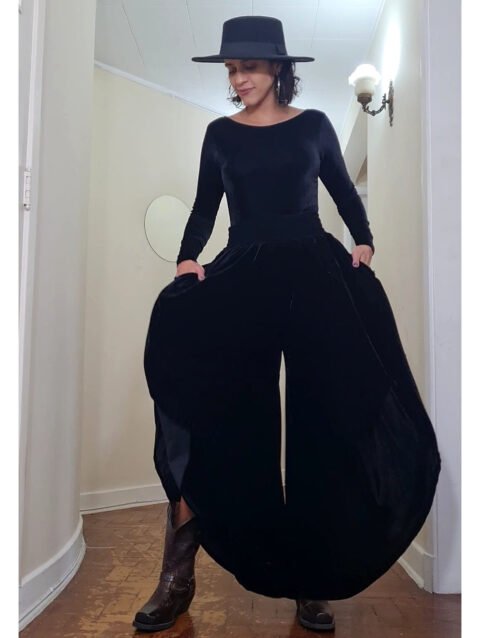 CALÇA JESSY VELUDO PRETO