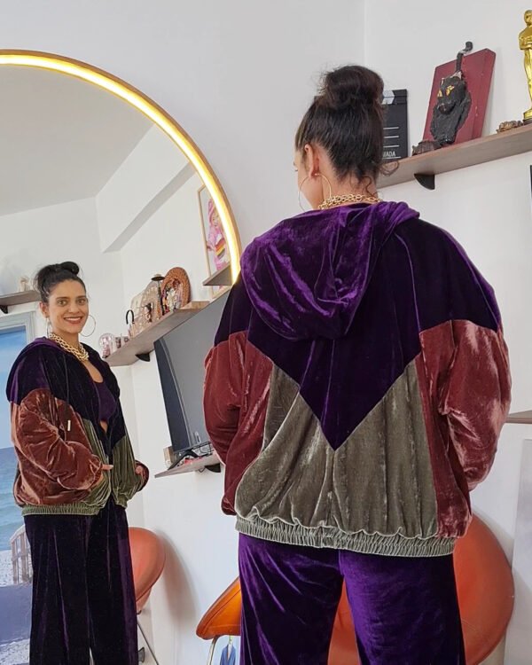 JAQUETA FÊNIX RECORTES VELUDO ROXO BERINJELA, VERDE, MARROM - Imagem 4