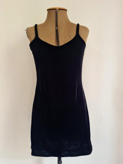 VESTIDO NATASHA VELUDO PRETO