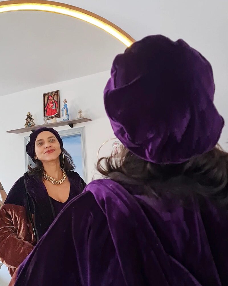 BOINA VELUDO ROXO BERINJELA - Imagem 3