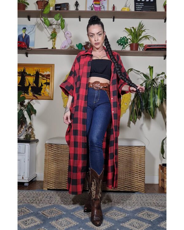 CAMISÃO CRIS LONGO FLANELA XADREZ VERMELHO E PRETO - Imagem 4