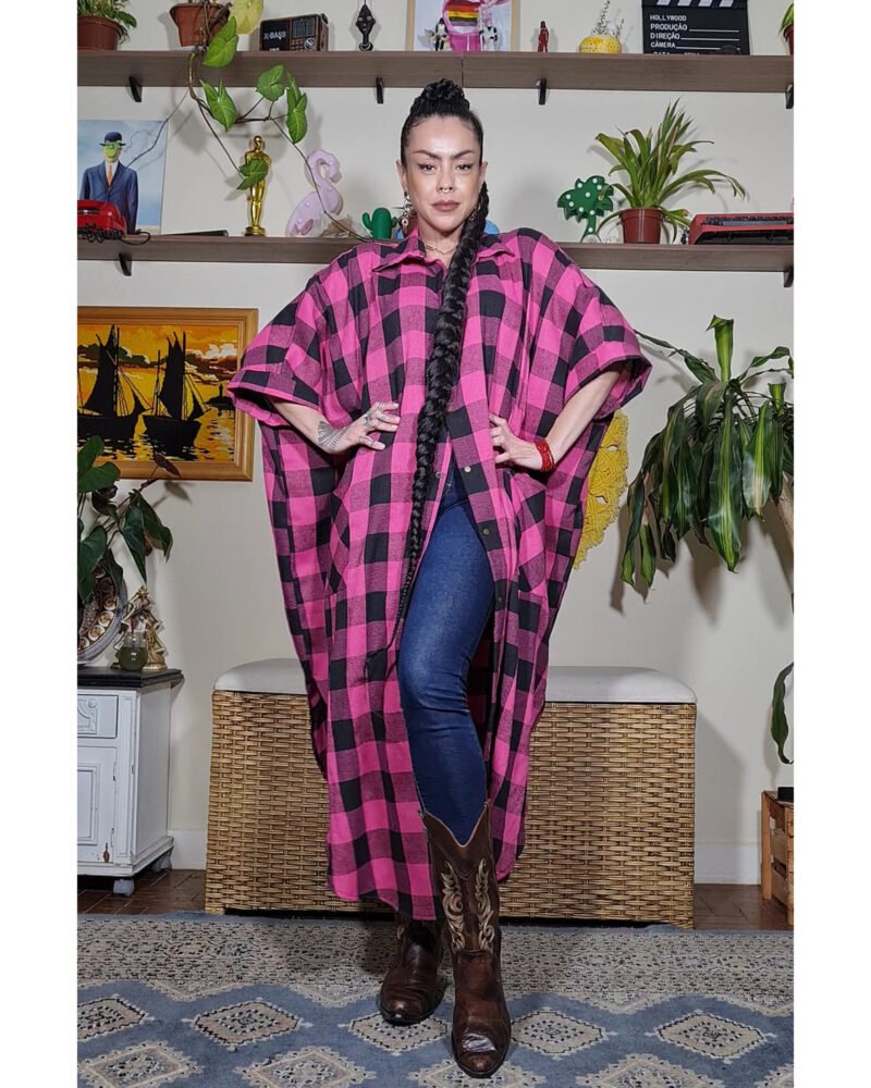 CAMISÃO CRIS LONGO FLANELA XADREZ PINK E PRETO