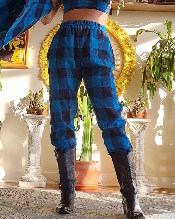 CALÇA MARIA JOÃO FLANELA XADREZ AZUL E PRETO - Imagem 2