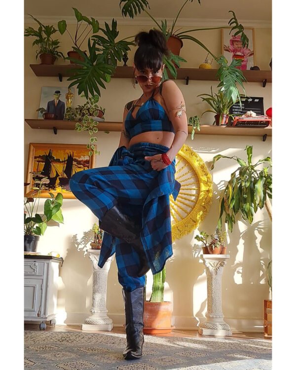 CALÇA MARIA JOÃO FLANELA XADREZ AZUL E PRETO - Imagem 4