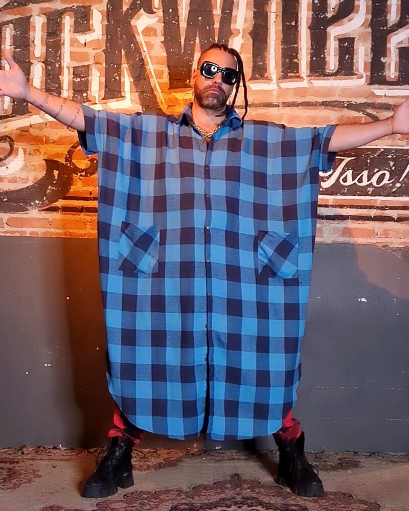 CAMISÃO CRIS LONGO FLANELA XADREZ AZUL E PRETO - Imagem 2
