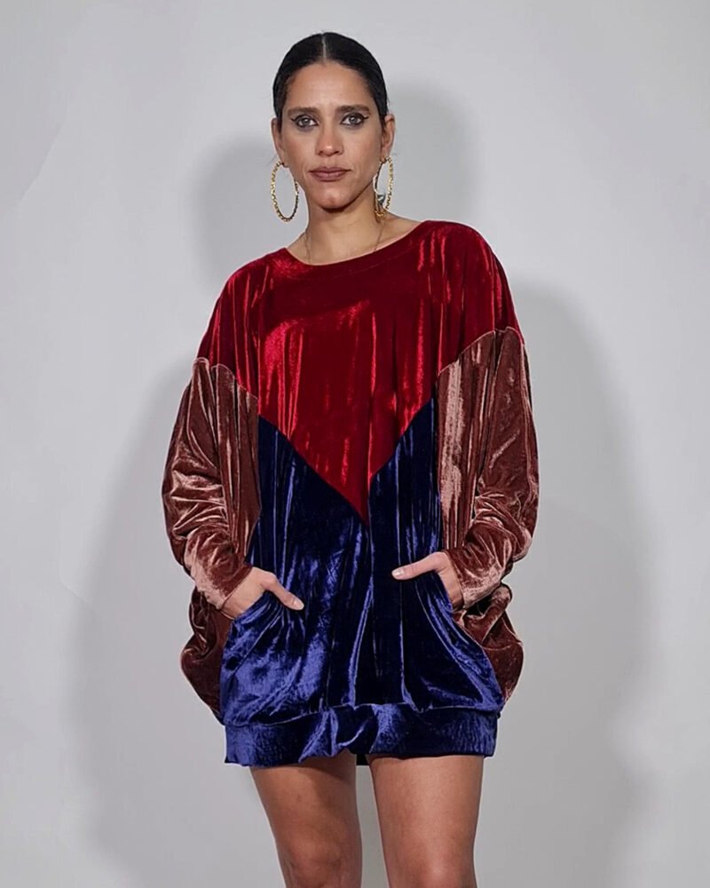 BLUSÃO FÊNIX RECORTES VELUDO VERMELHO, MARINHO E MARROM