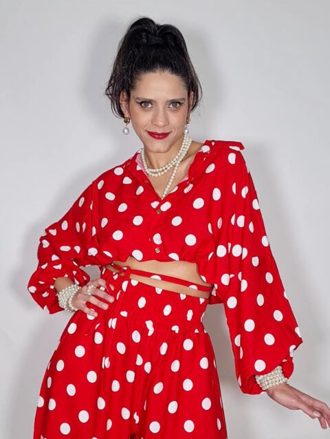 CROPPED FLAVIA PIN UP