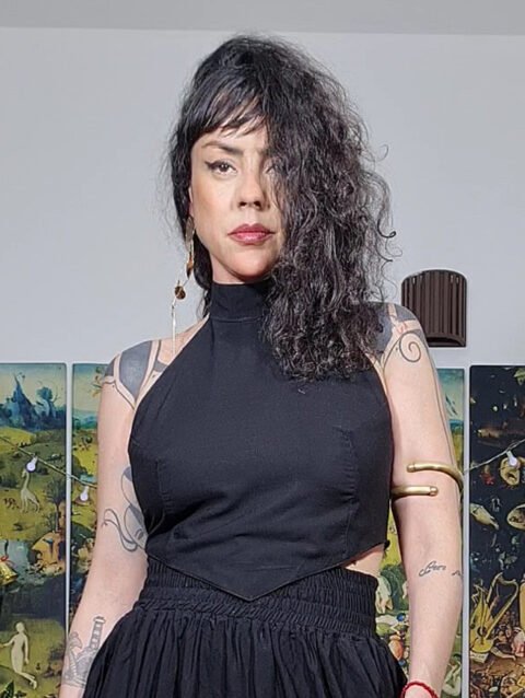 TOP FRENTE ÚNICA PRETO