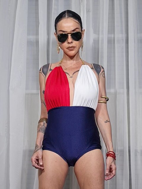 BODY GISELE 3 CORES: MARINHO, VERMELHO E OFF WHITE